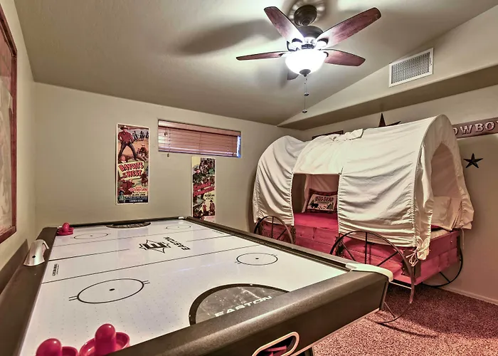 Mountain Retreat W/ Game Room, Patio & Views Holiday home Indian Pine