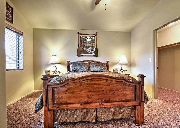Mountain Retreat W/ Game Room, Patio & Views Holiday home