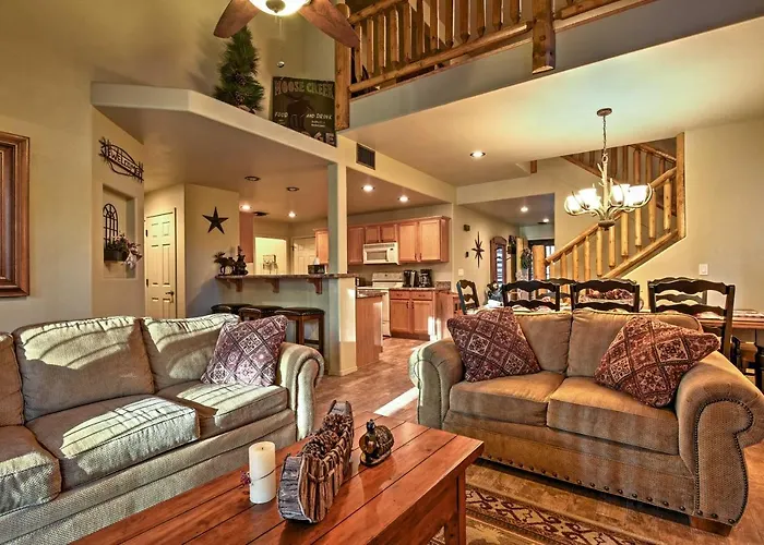 Holiday home Mountain Retreat W/ Game Room, Patio & Views *