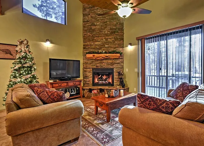 Mountain Retreat W/ Game Room, Patio & Views