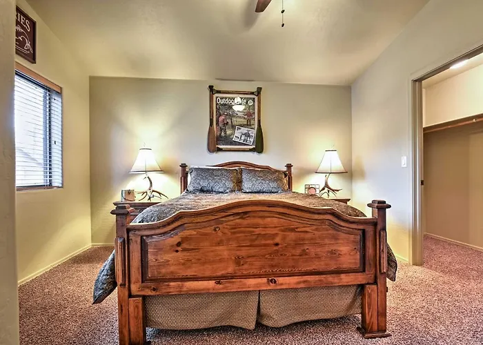 Holiday home Mountain Retreat W/ Game Room, Patio & Views